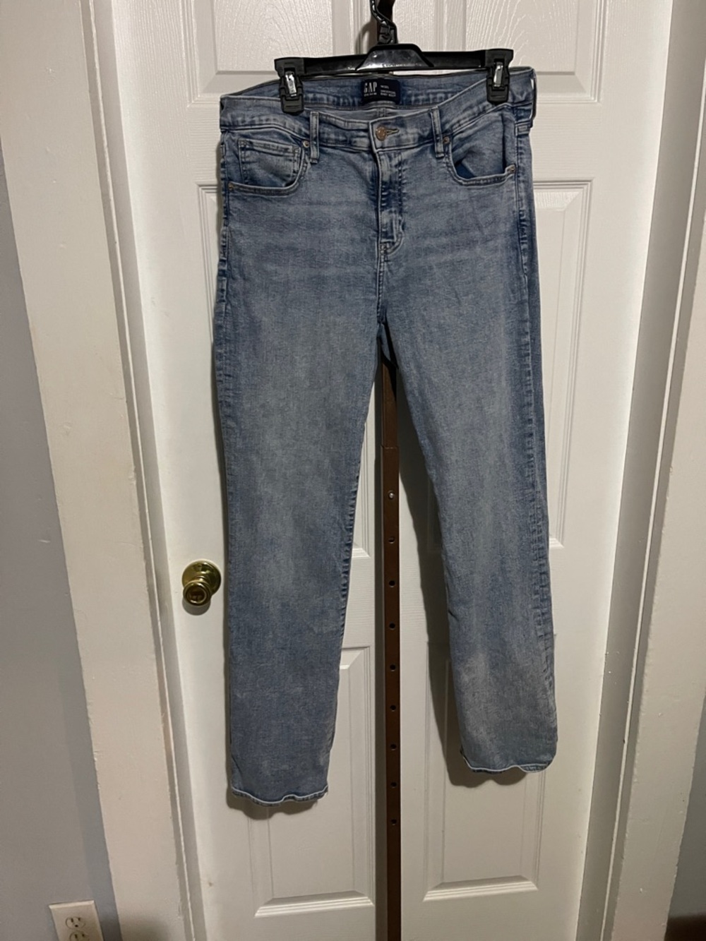 GAP Light Wash Women's Straight Leg Jeans